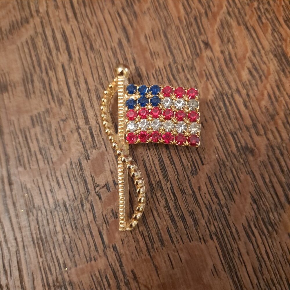 Vintage American Flag Rhinestone Brooch